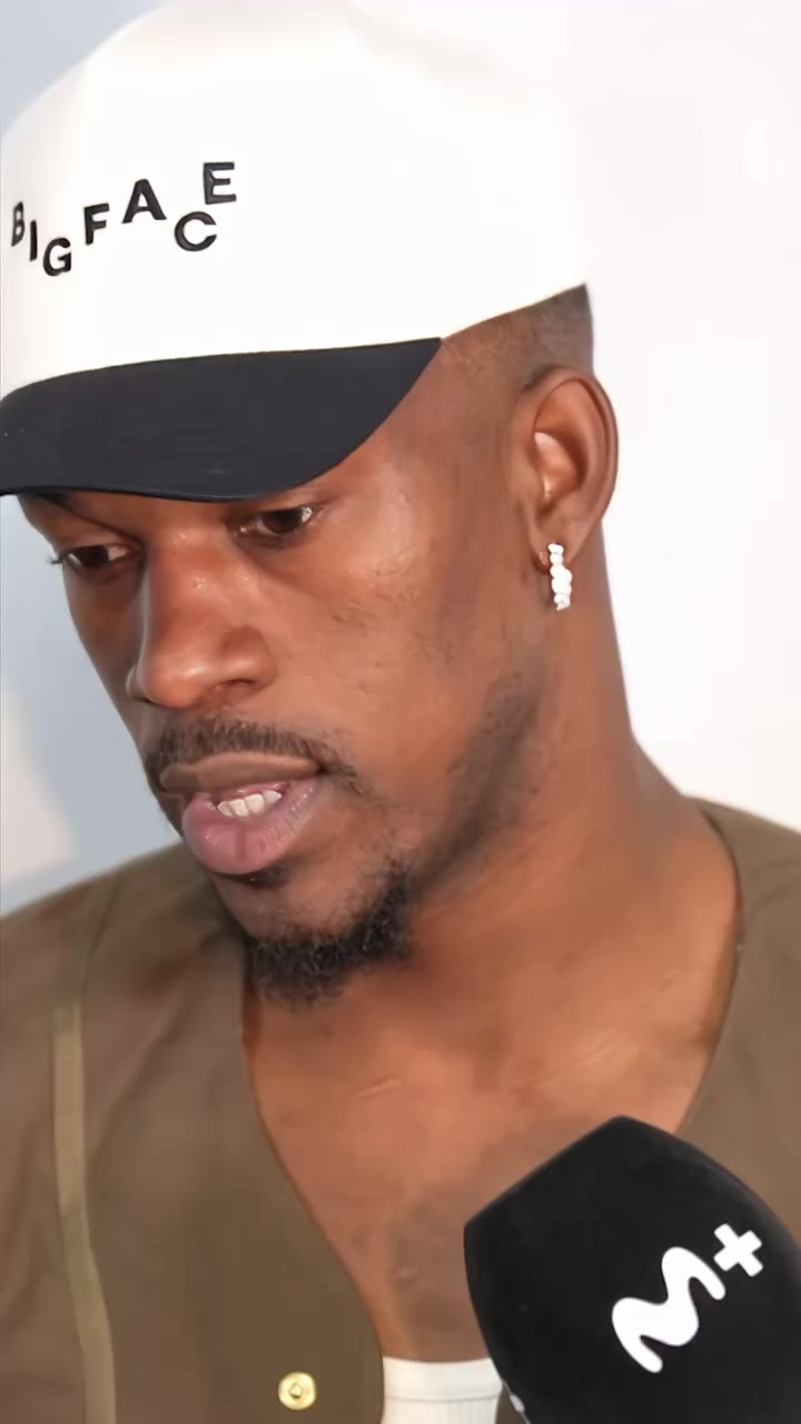 爱游戏官网-巴特勒重返赛场，重返赛场首场状态出色，热火观众沸腾！-爱游戏官网