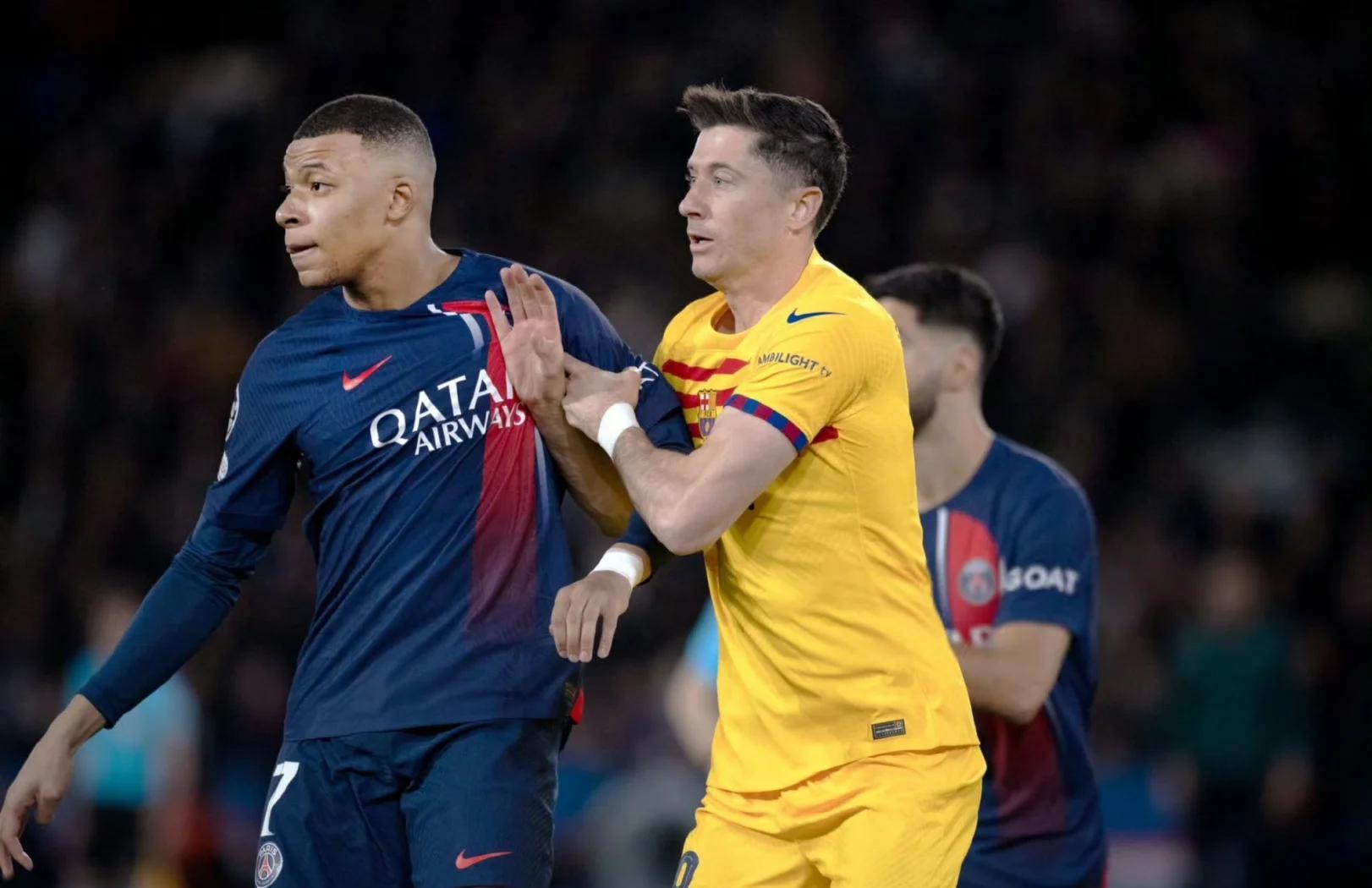 爱游戏-莱万多夫斯基重要时刻表现优异，TES带队取胜！-爱游戏